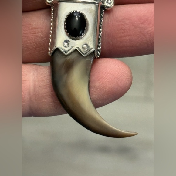 Sterling silver HUGE signed bumblebee jasper & onyx signed bear claw pendant 925 - Picture 8 of 14